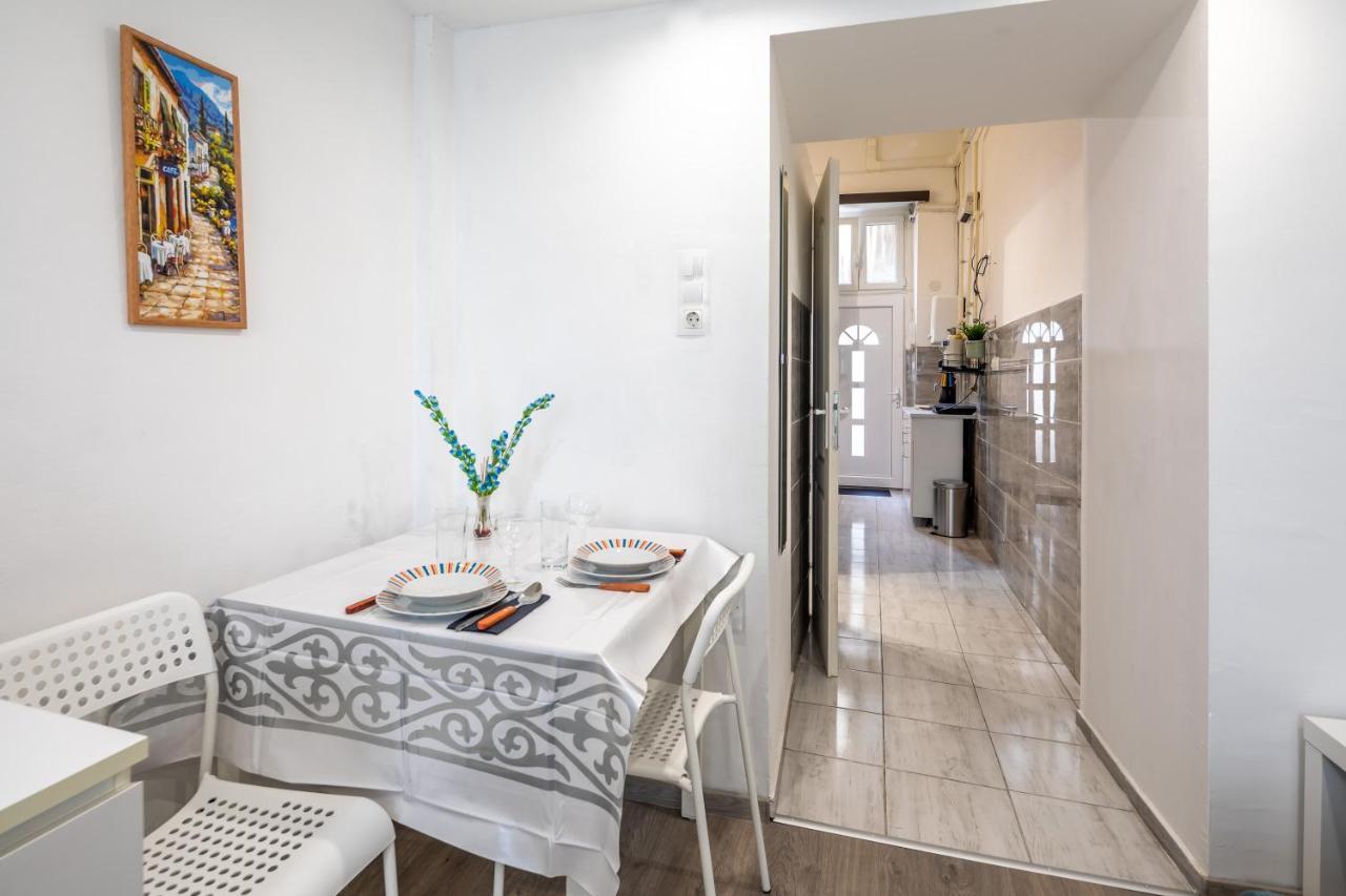 Simple And Central A C Home بودابست المظهر الخارجي الصورة